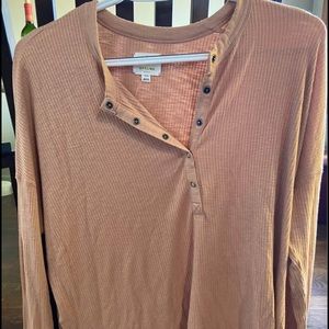 Long-sleeved Aerie shirt